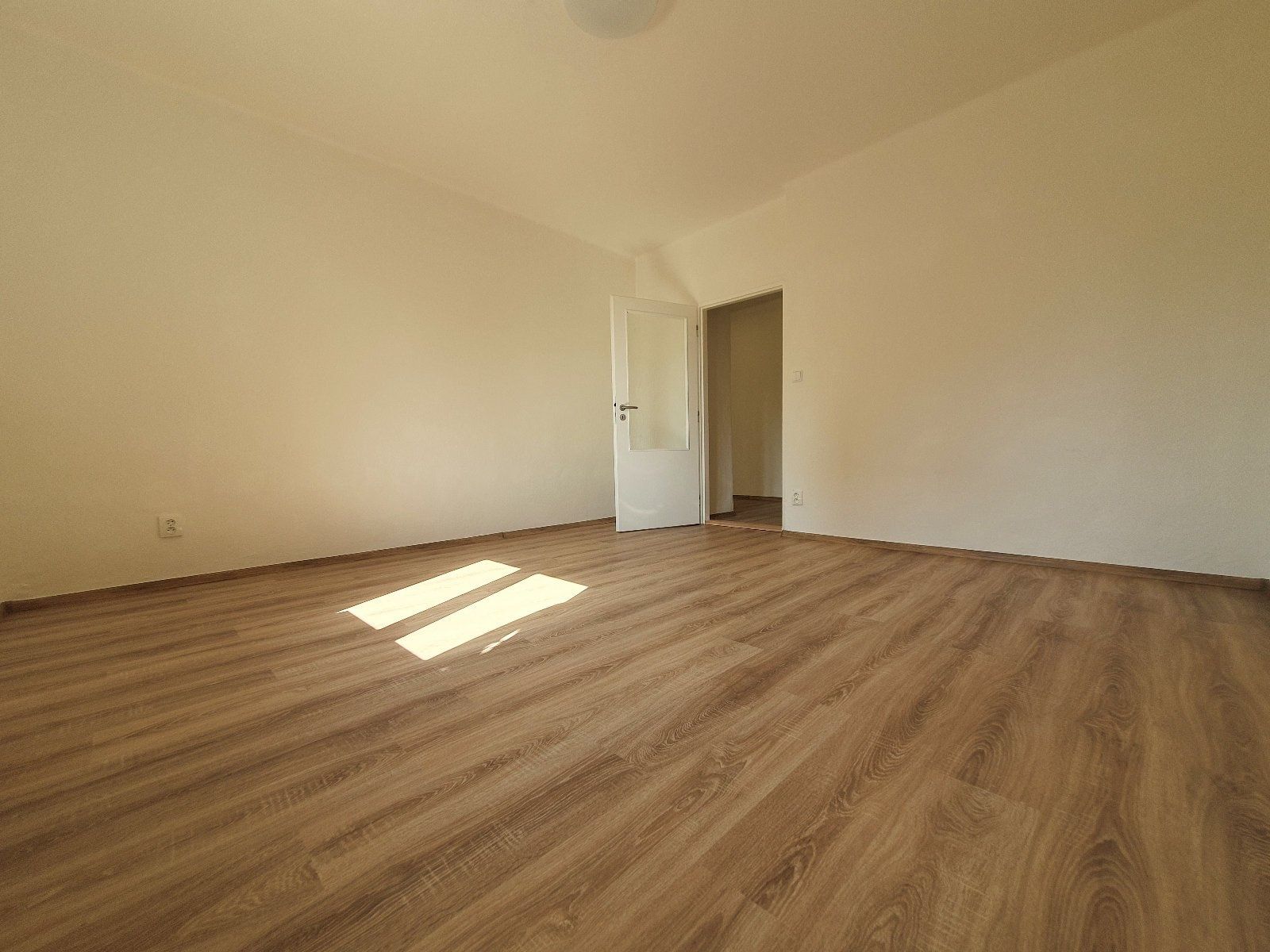 Pronájem bytu 2+1 53 m², Havířov – náhled fotky 12