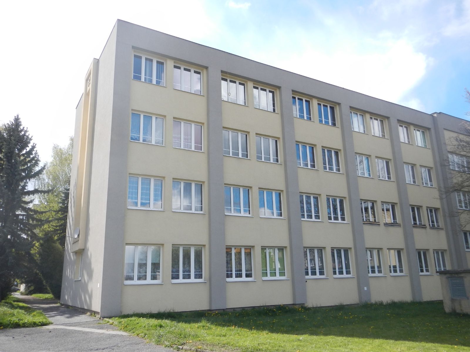 Pronájem bytu 2+kk 40 m², Kladno – náhled fotky 10