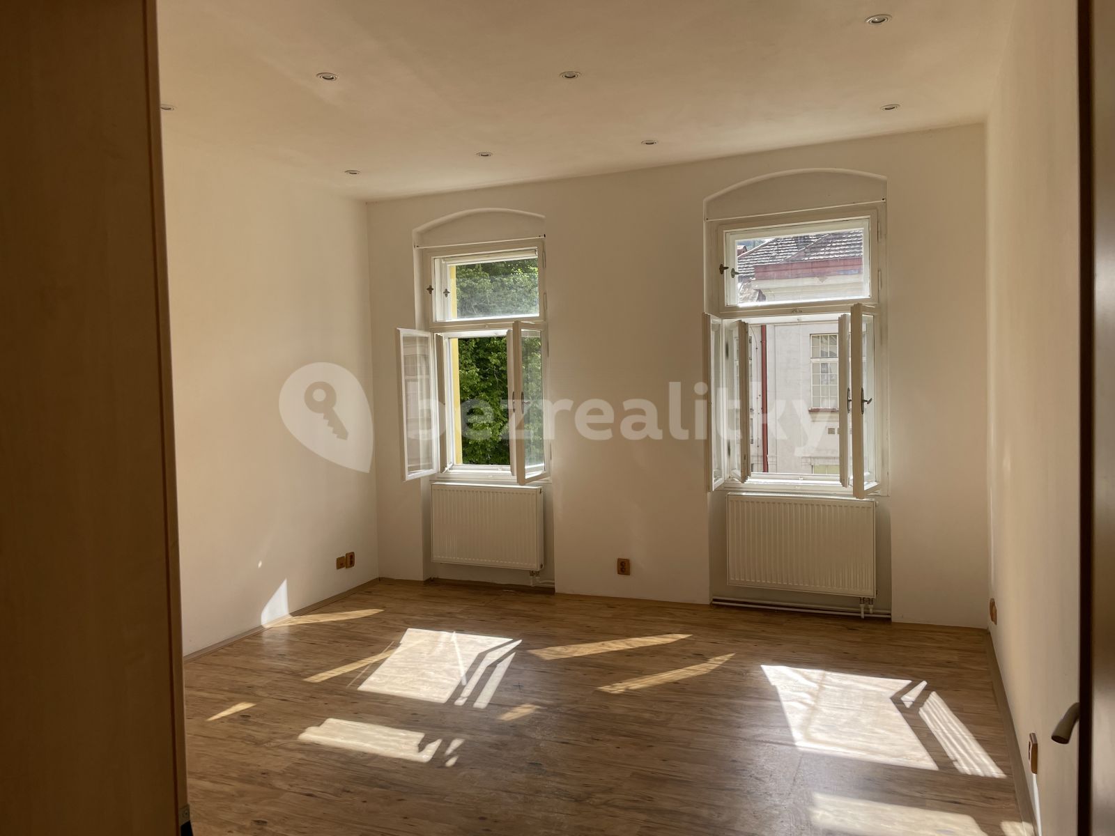 Pronájem bytu 1+1 39 m² — photo 2