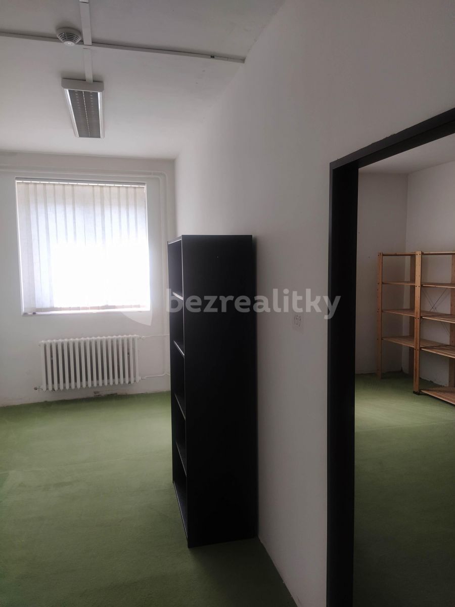 Pronájem nebytového prostoru 82 m² — photo 2