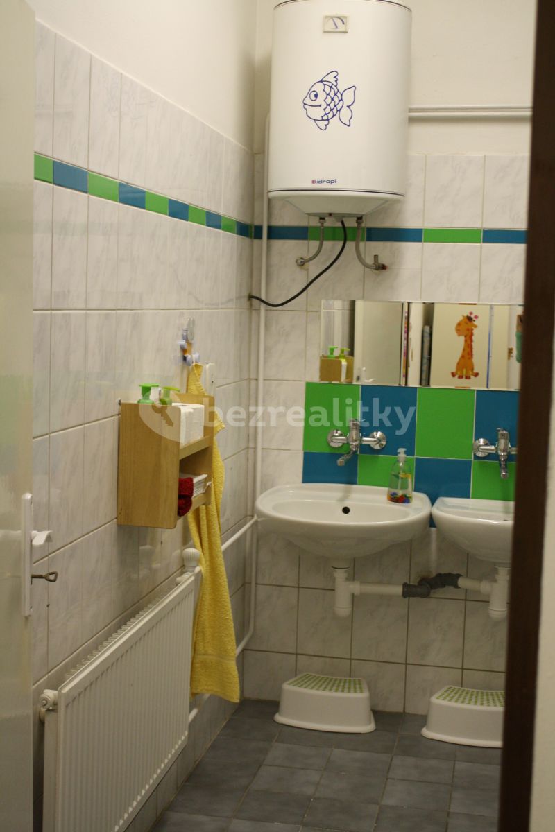Pronájem nebytového prostoru 82 m² — photo 3