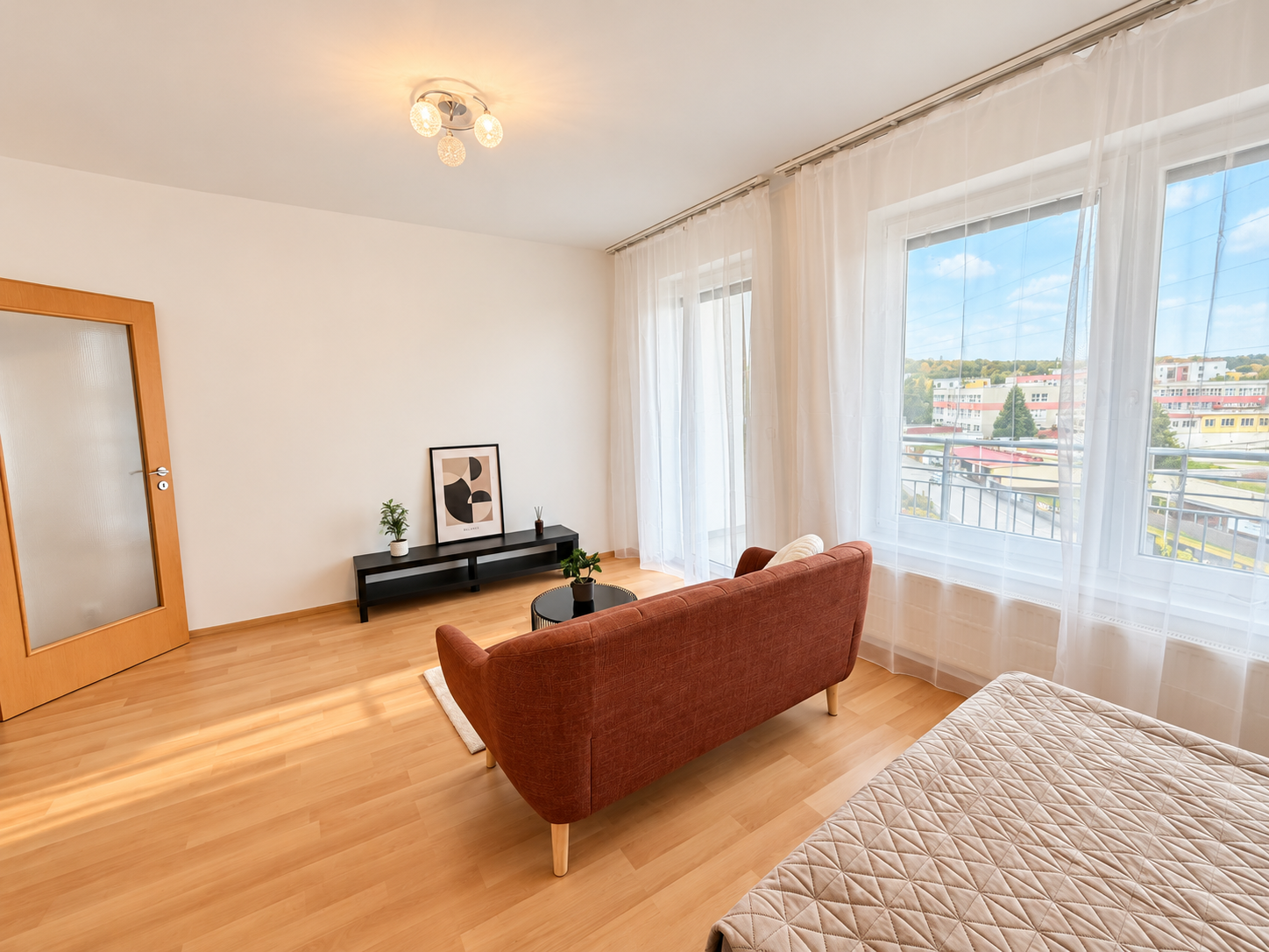 Pronájem bytu 1+kk 46 m², Praha – náhled fotky 2