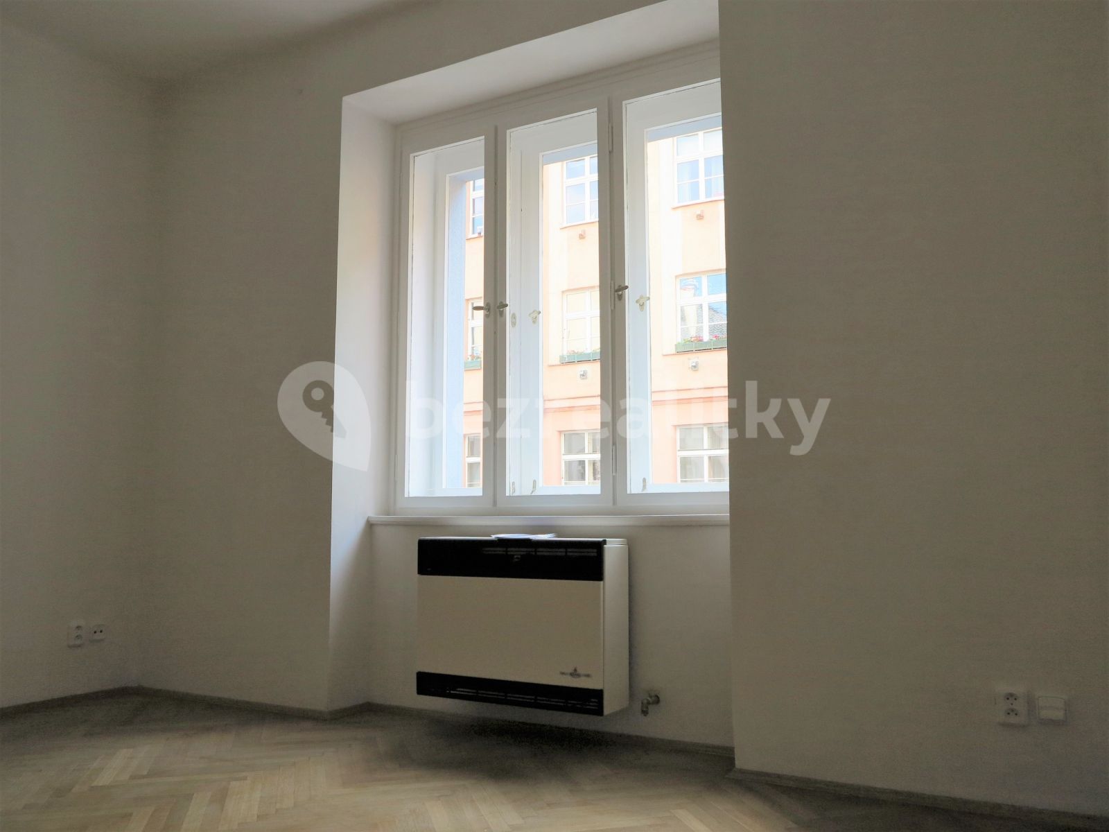 Pronájem bytu 2+kk 46 m², Praha – náhled fotky 5