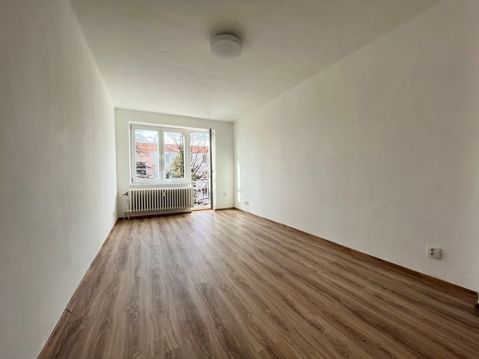 Pronájem bytu 2+1 50 m² — photo 2