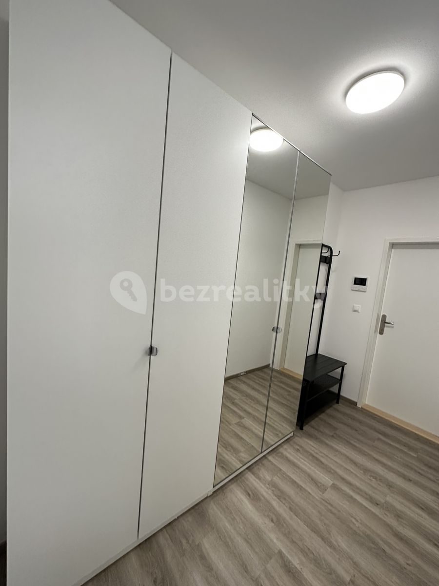 Pronájem bytu 2+kk 73 m² — photo 4