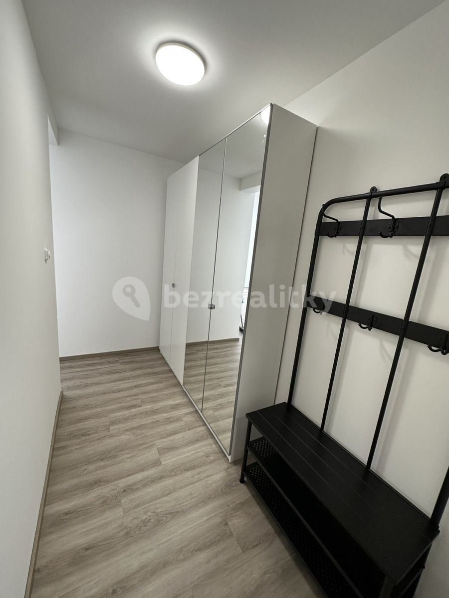 Pronájem bytu 2+kk 73 m² — photo 3