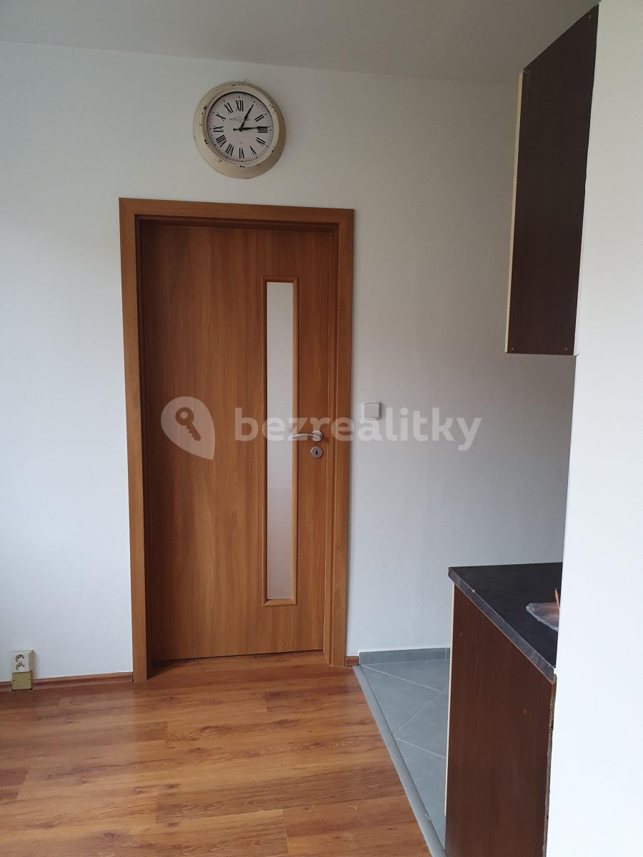 Pronájem bytu 2+1 66 m² — photo 2