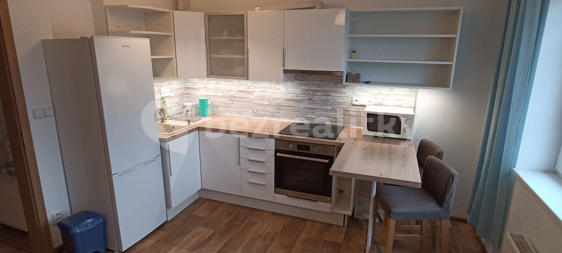 Pronájem bytu 2+kk 41 m² — photo 2