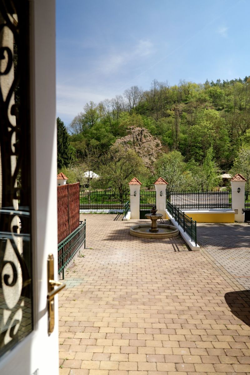 Pronájem bytu 1+kk 30 m², Praha – náhled fotky 11