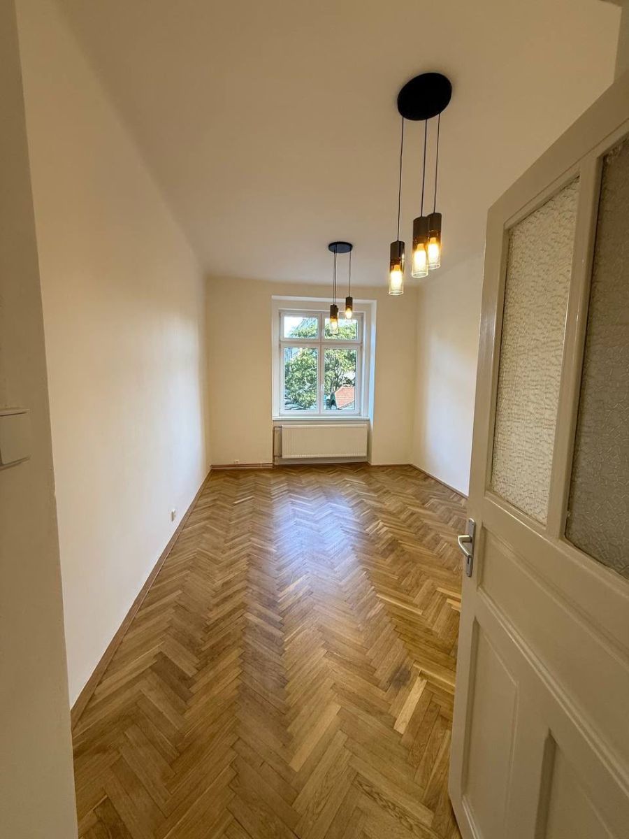 náměstí Dr. Václava Holého, Praha - Libeň – fotografie 2