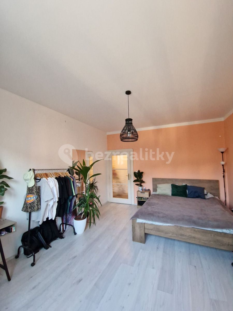 Pronájem bytu 2+kk 46 m² — photo 2