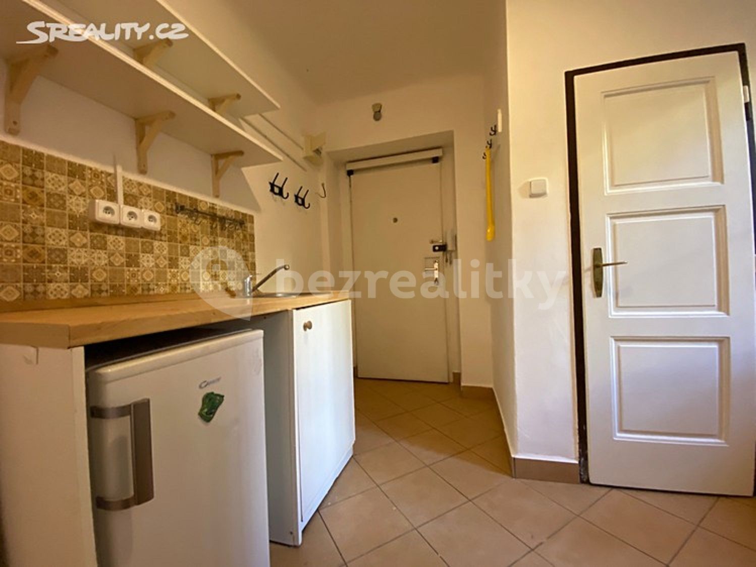 Pronájem bytu 1+kk 28 m² — photo 4