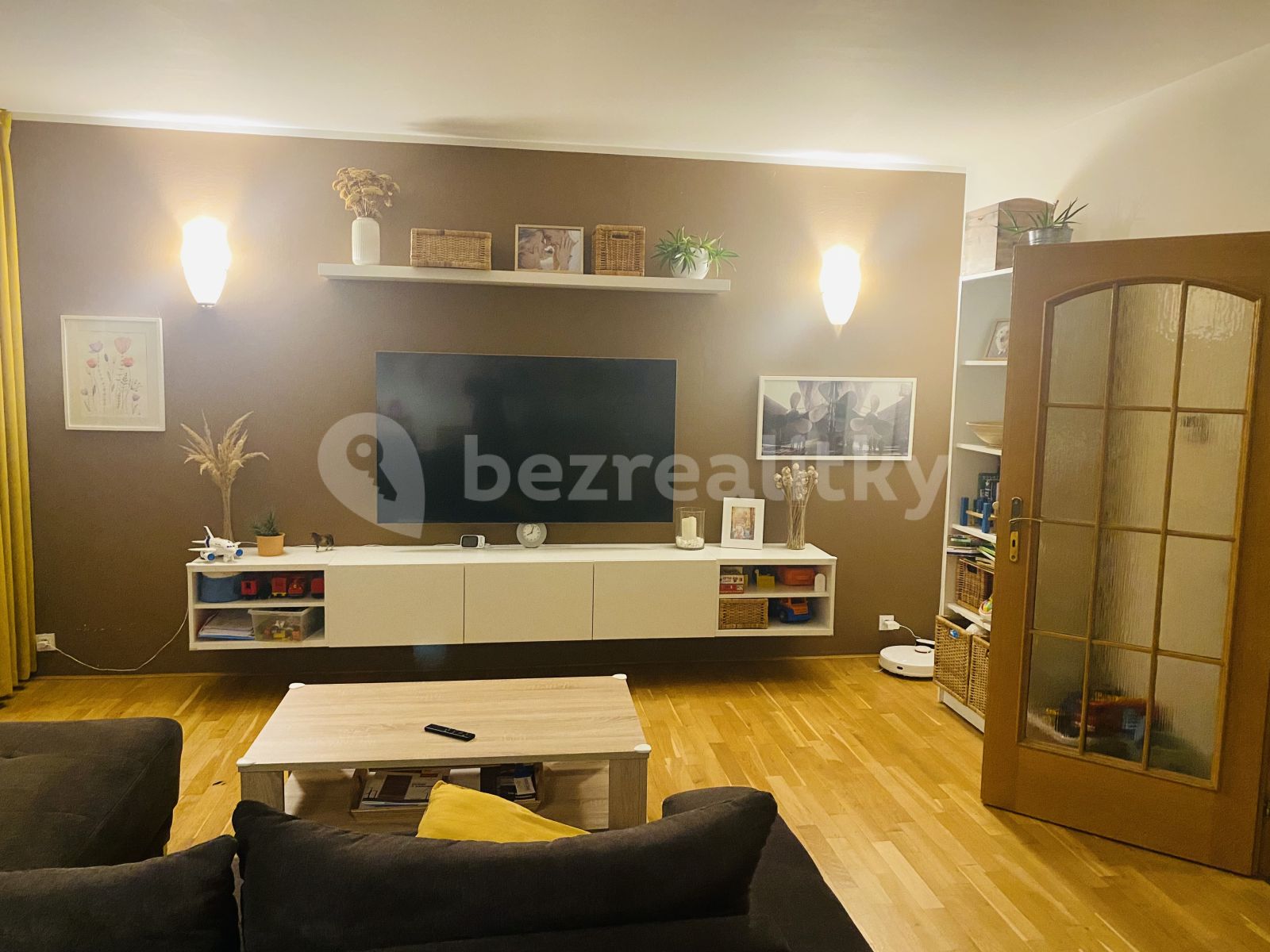 Pronájem bytu 3+kk 63 m² — photo 2