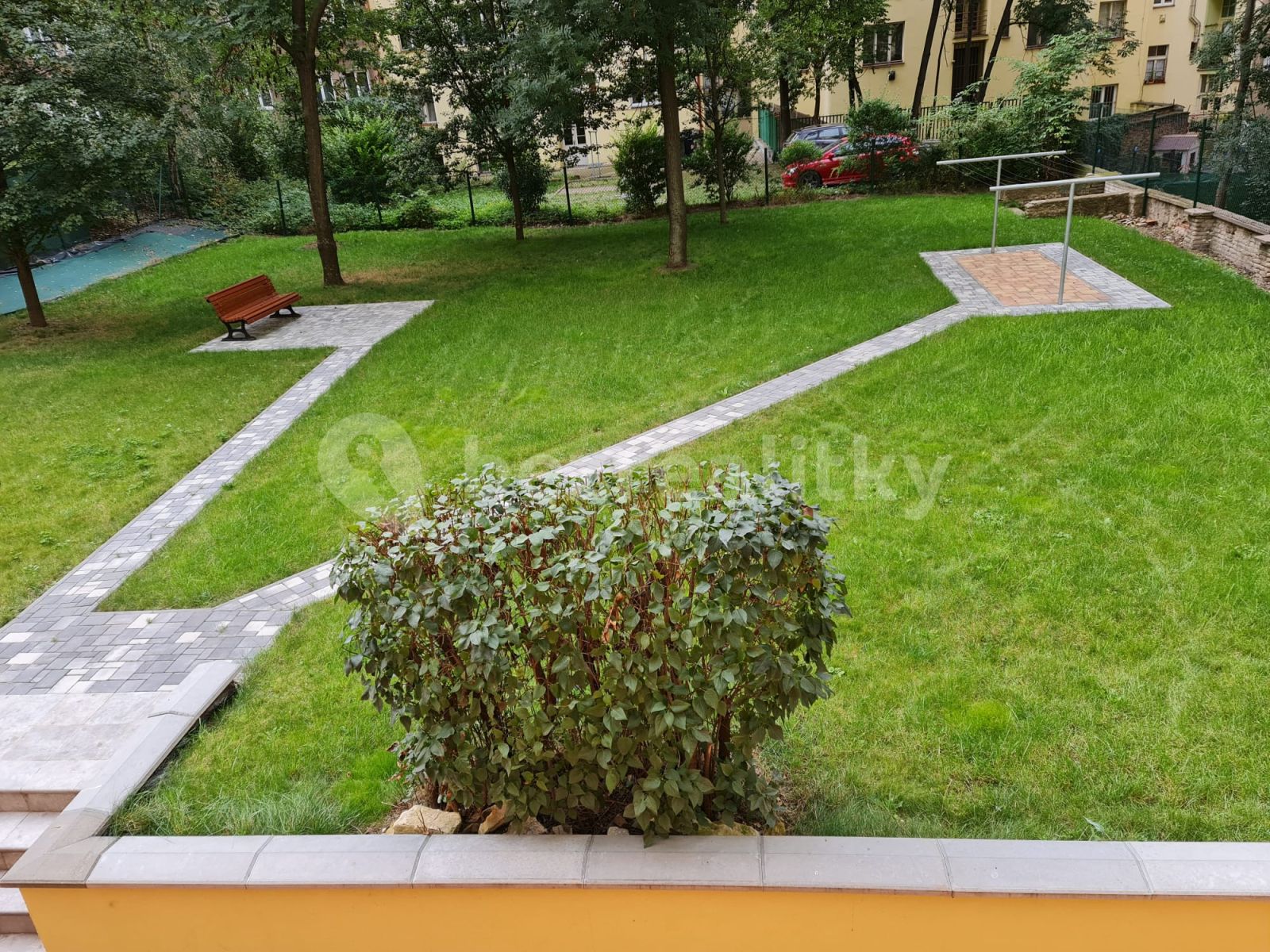 Pronájem bytu 2+kk 52 m² — photo 3