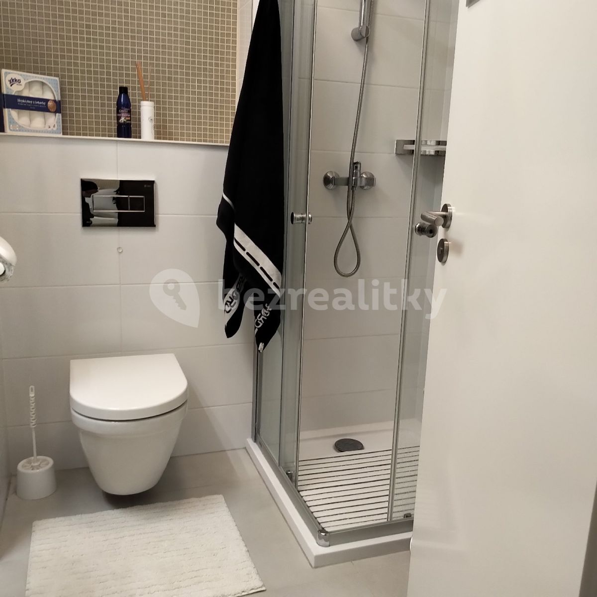 Pronájem bytu 1+kk 48 m² — photo 2