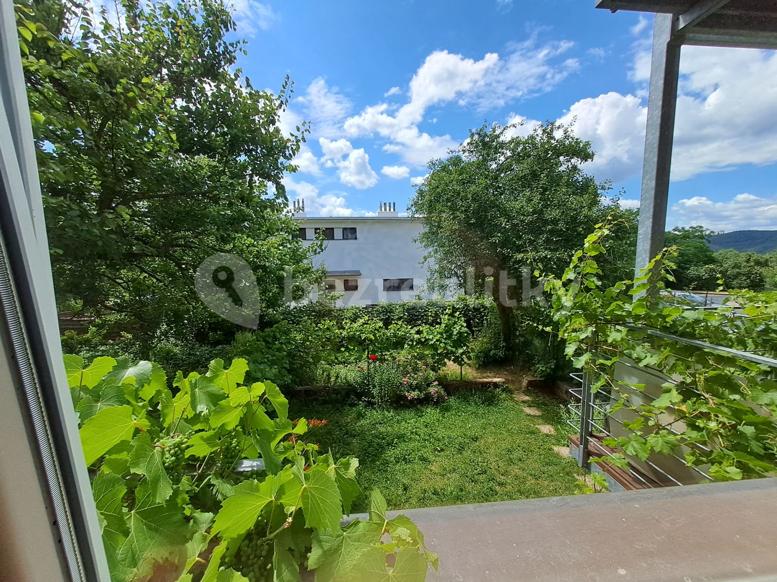 Pronájem bytu 3+kk 67 m² — photo 3