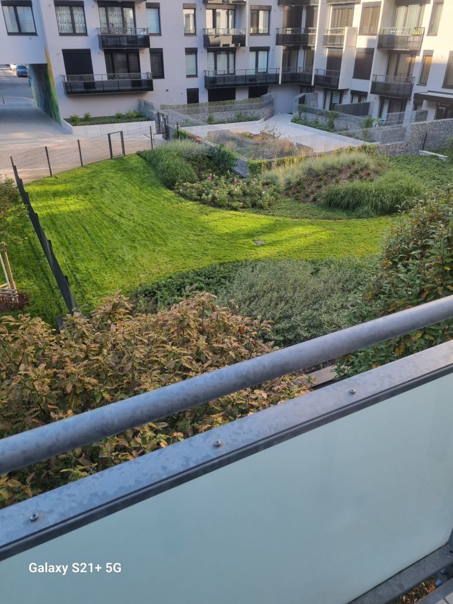 Pronájem bytu 1+kk 46 m², Praha – náhled fotky 13