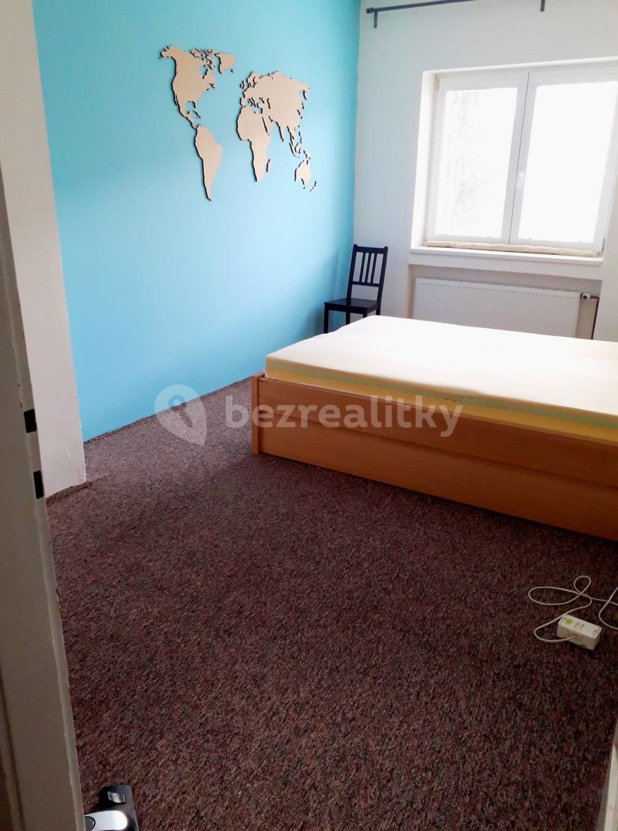 Pronájem bytu 2+1 70 m² — photo 2