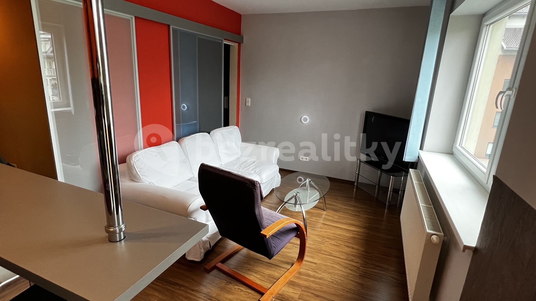 Prenájom bytu 1-izbový 38 m² — photo 3