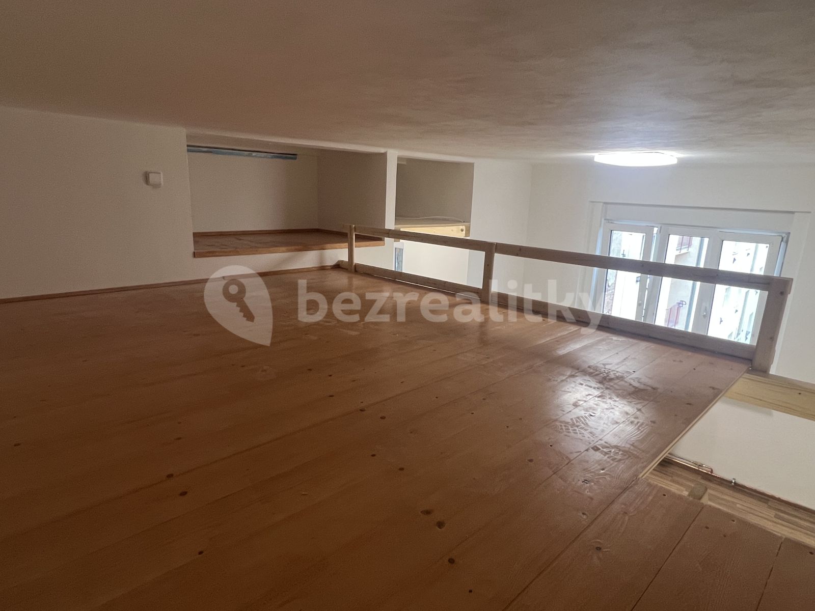 Pronájem bytu 1+kk 27 m² — photo 4