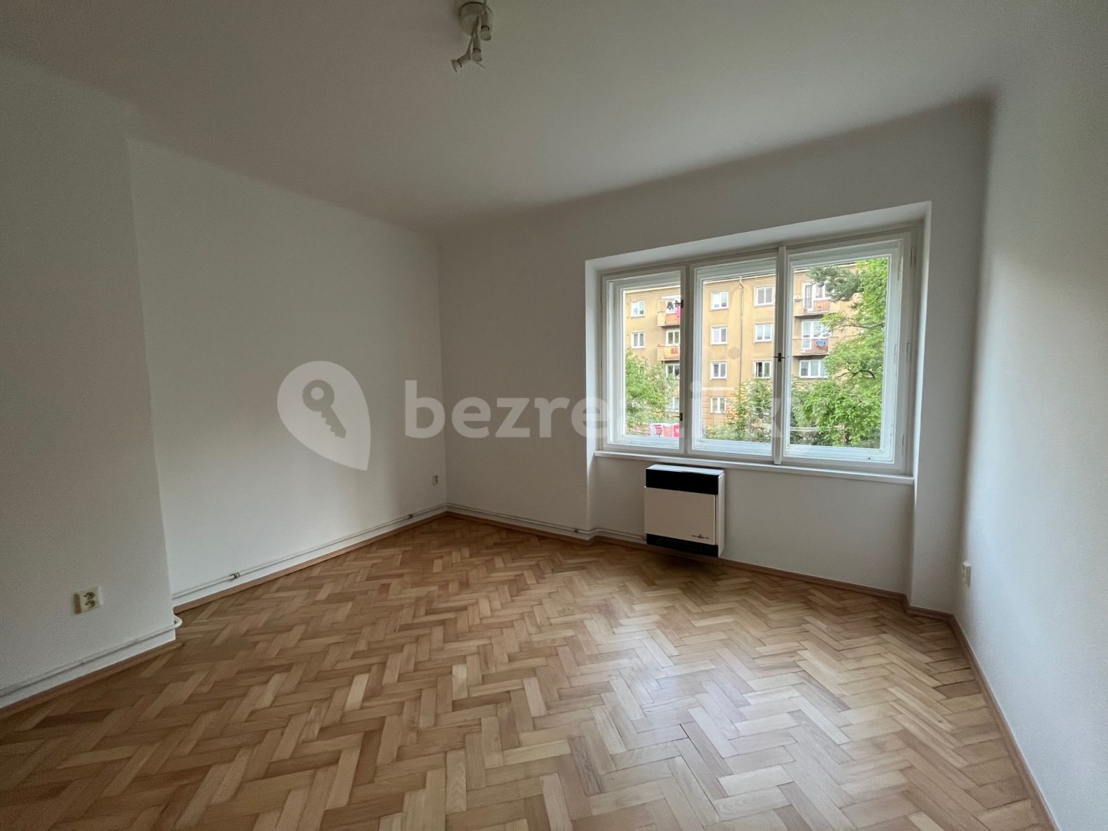 Pronájem bytu 1+1 40 m² — photo 5