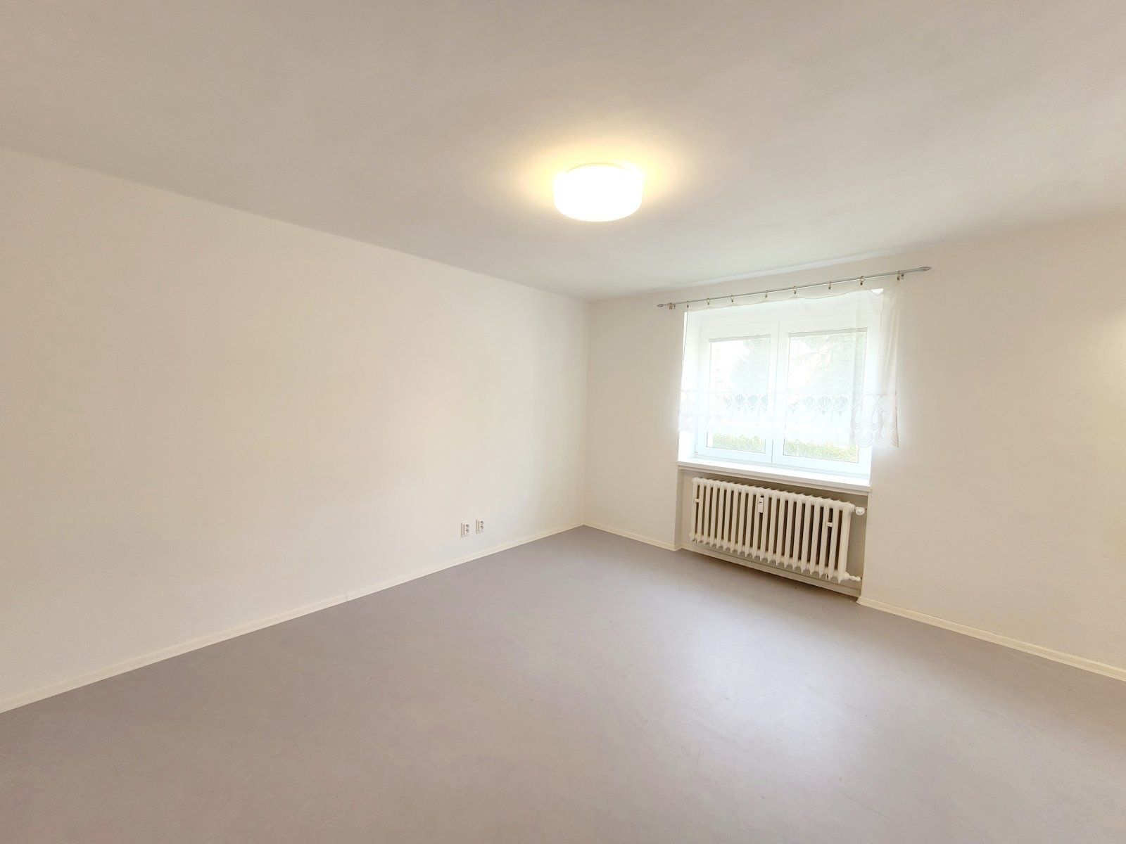 Pronájem bytu 1+kk 28 m², Havířov – náhled fotky 10