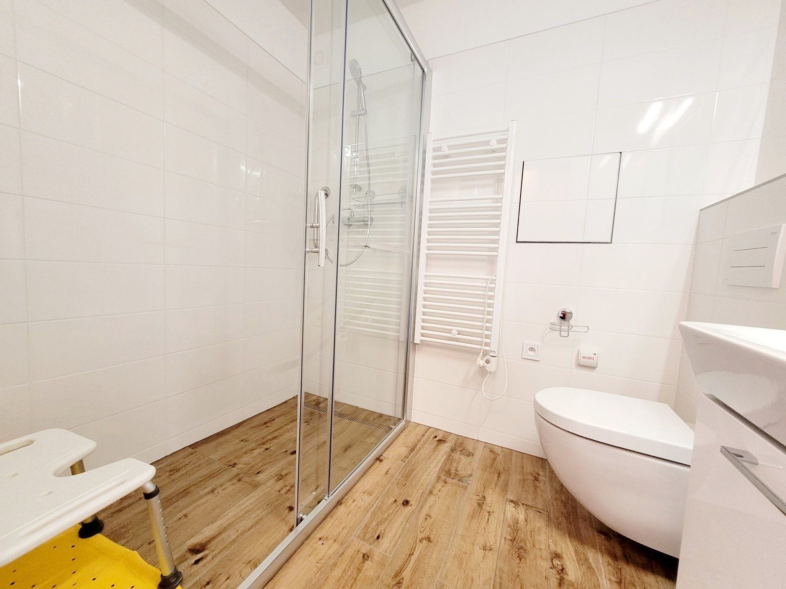 Pronájem bytu 1+kk 28 m², Havířov – náhled fotky 4
