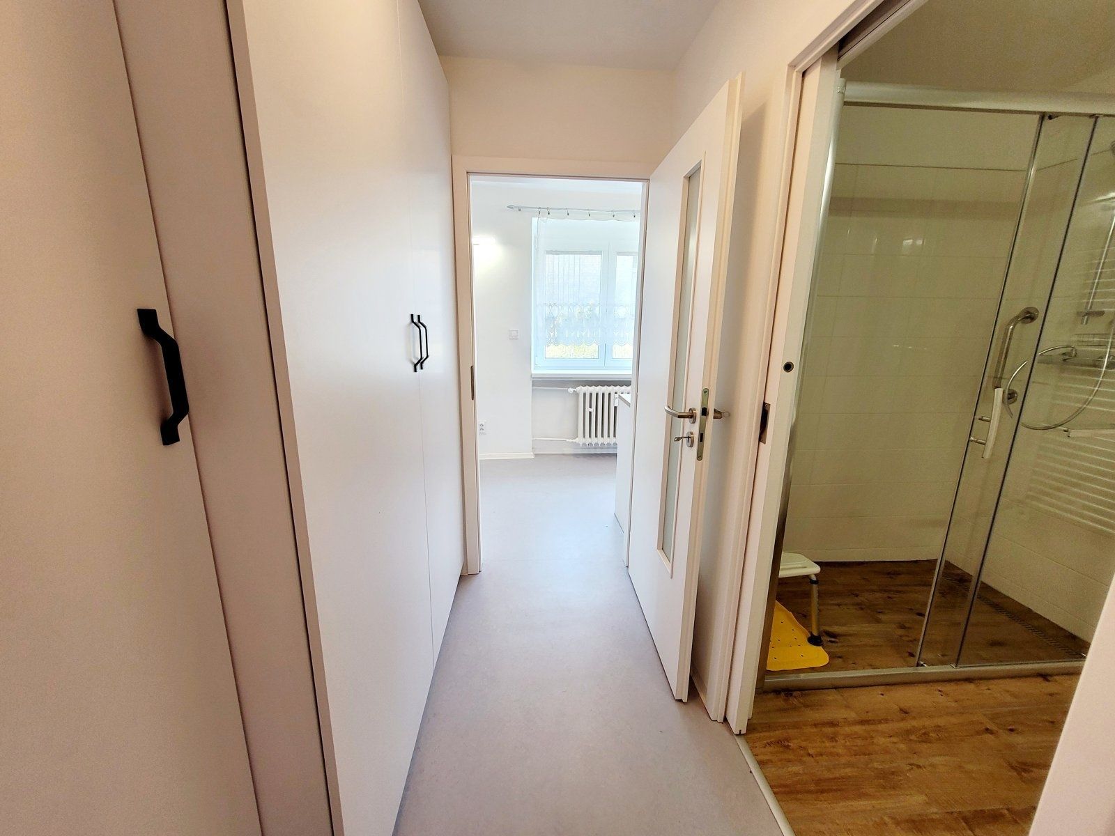 Pronájem bytu 1+kk 28 m², Havířov – náhled fotky 7