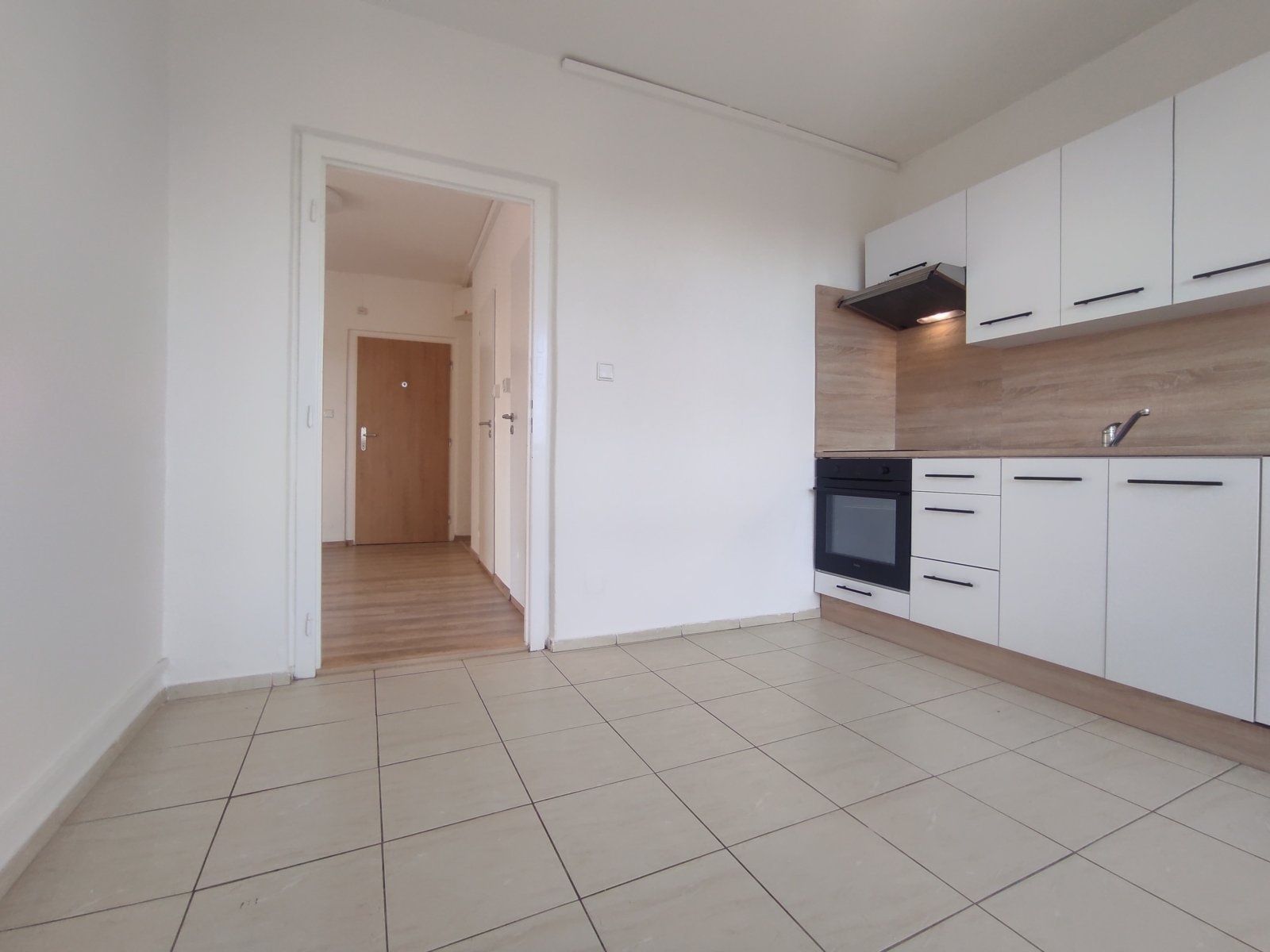 Pronájem bytu 3+1 67 m², Orlová – náhled fotky 7