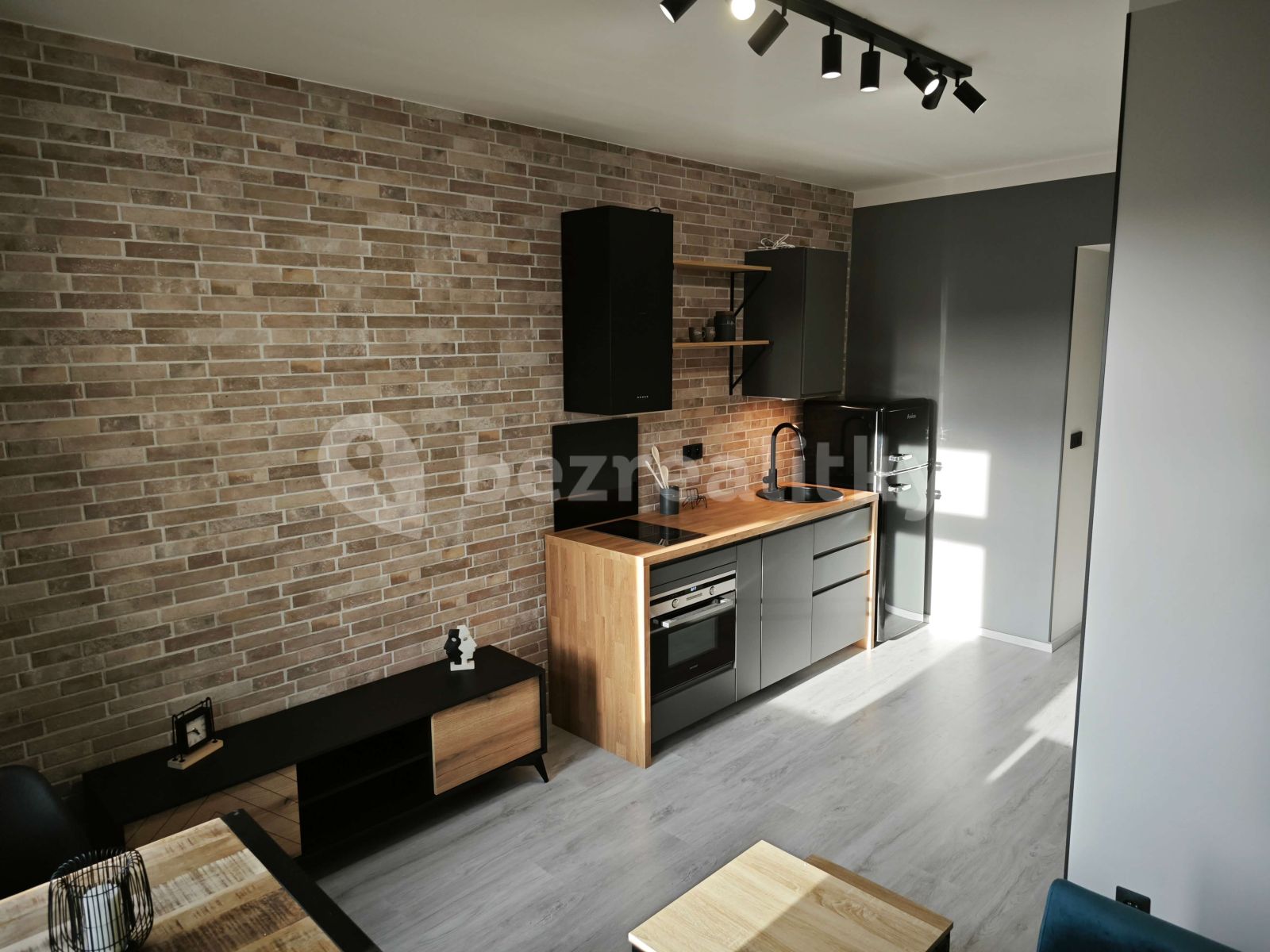 Pronájem bytu 2+kk 33 m²