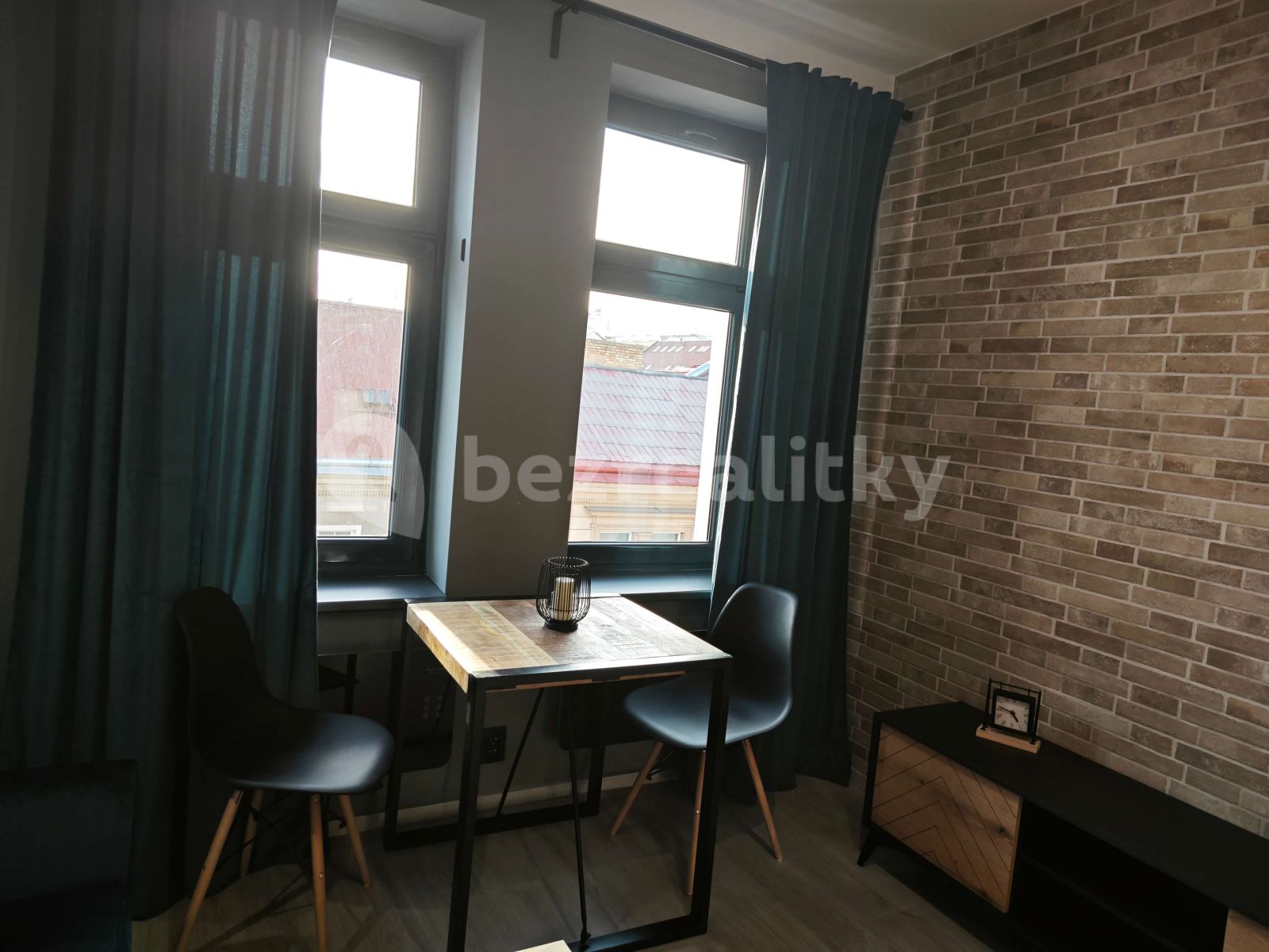 Pronájem bytu 2+kk 33 m² — photo 4
