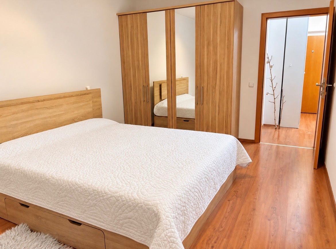 Pronájem bytu 2+kk 70 m², Praha – náhled fotky 8
