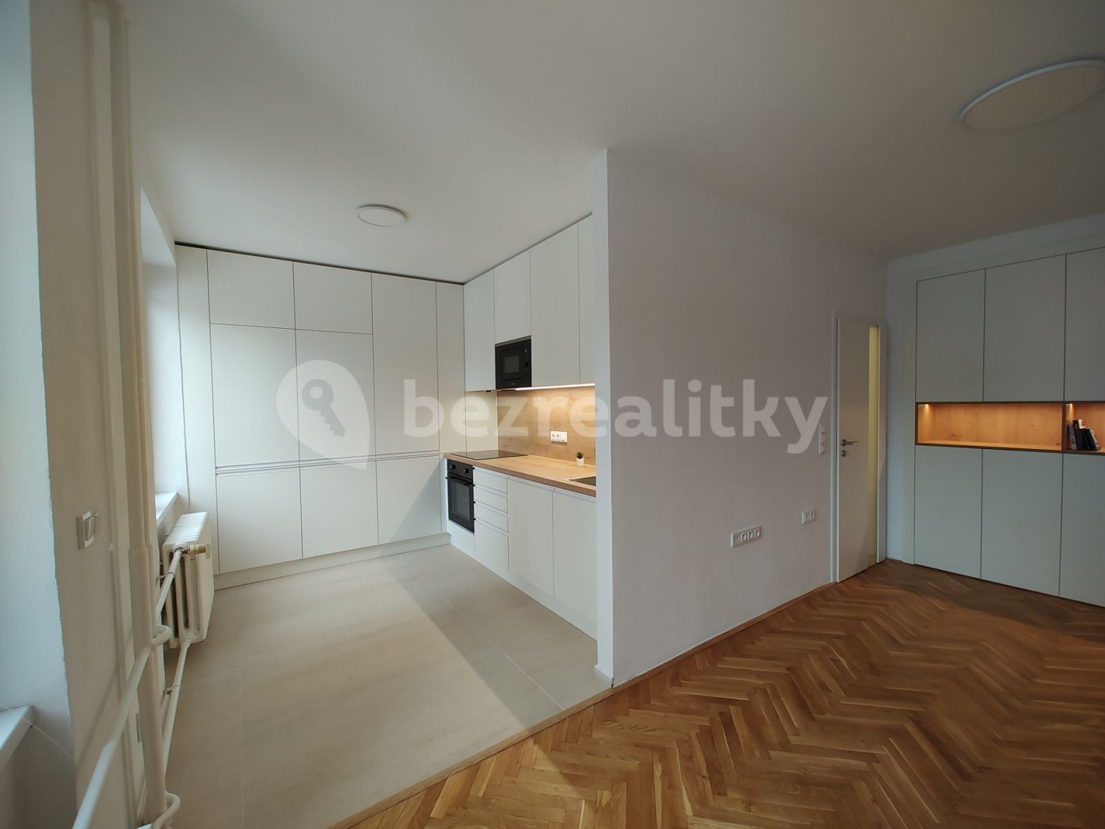 Pronájem bytu 3+kk 68 m² — photo 3
