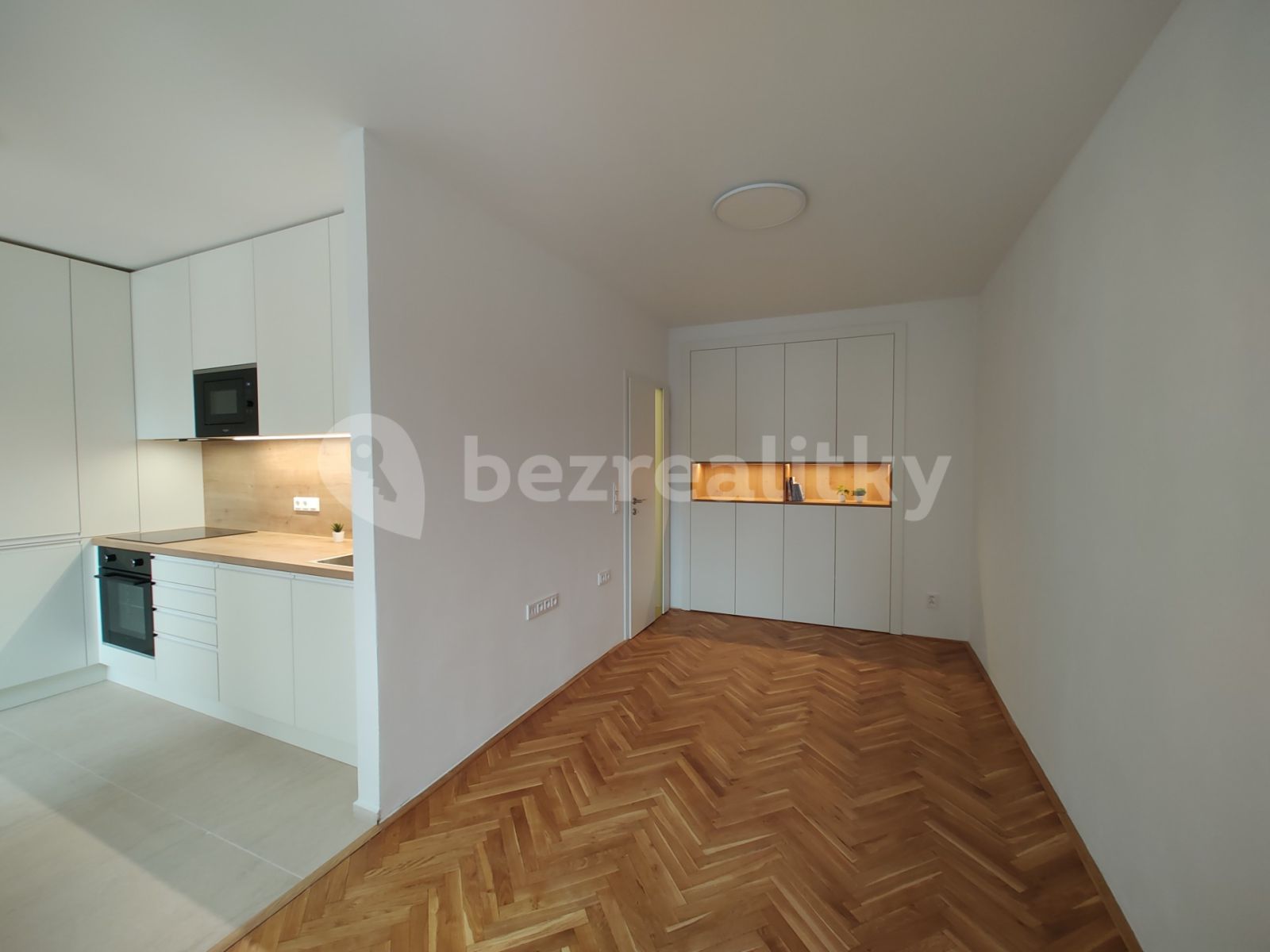 Pronájem bytu 3+kk 68 m²