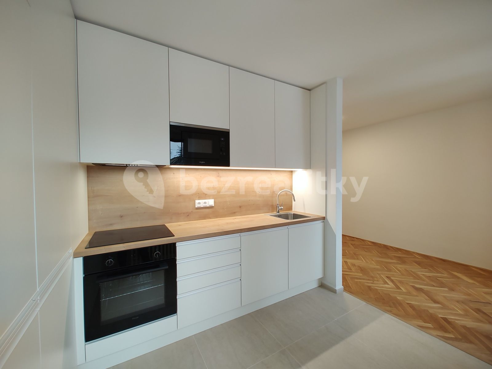 Pronájem bytu 3+kk 68 m² — photo 5