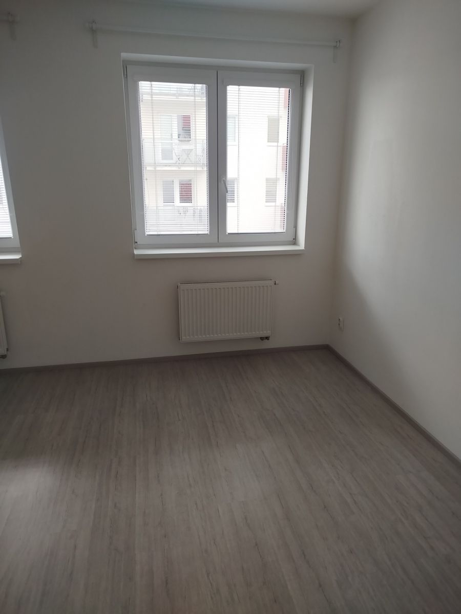 Pronájem bytu 1+kk 32 m², Brno – náhled fotky 3