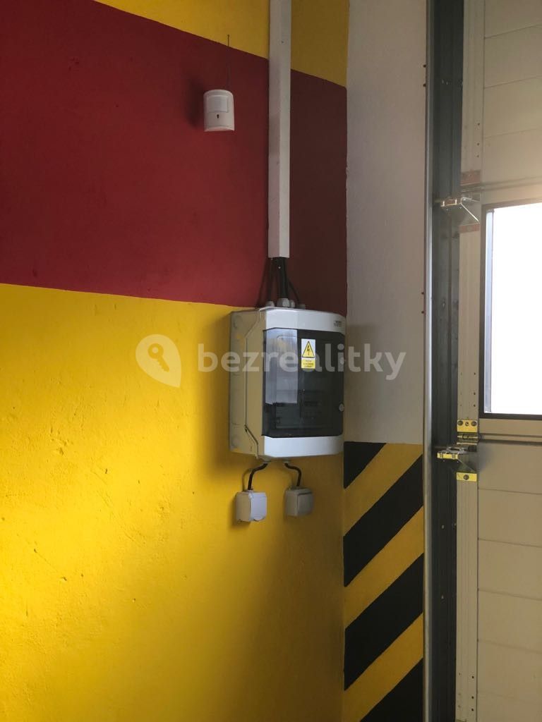Pronájem nebytového prostoru 180 m² — photo 5