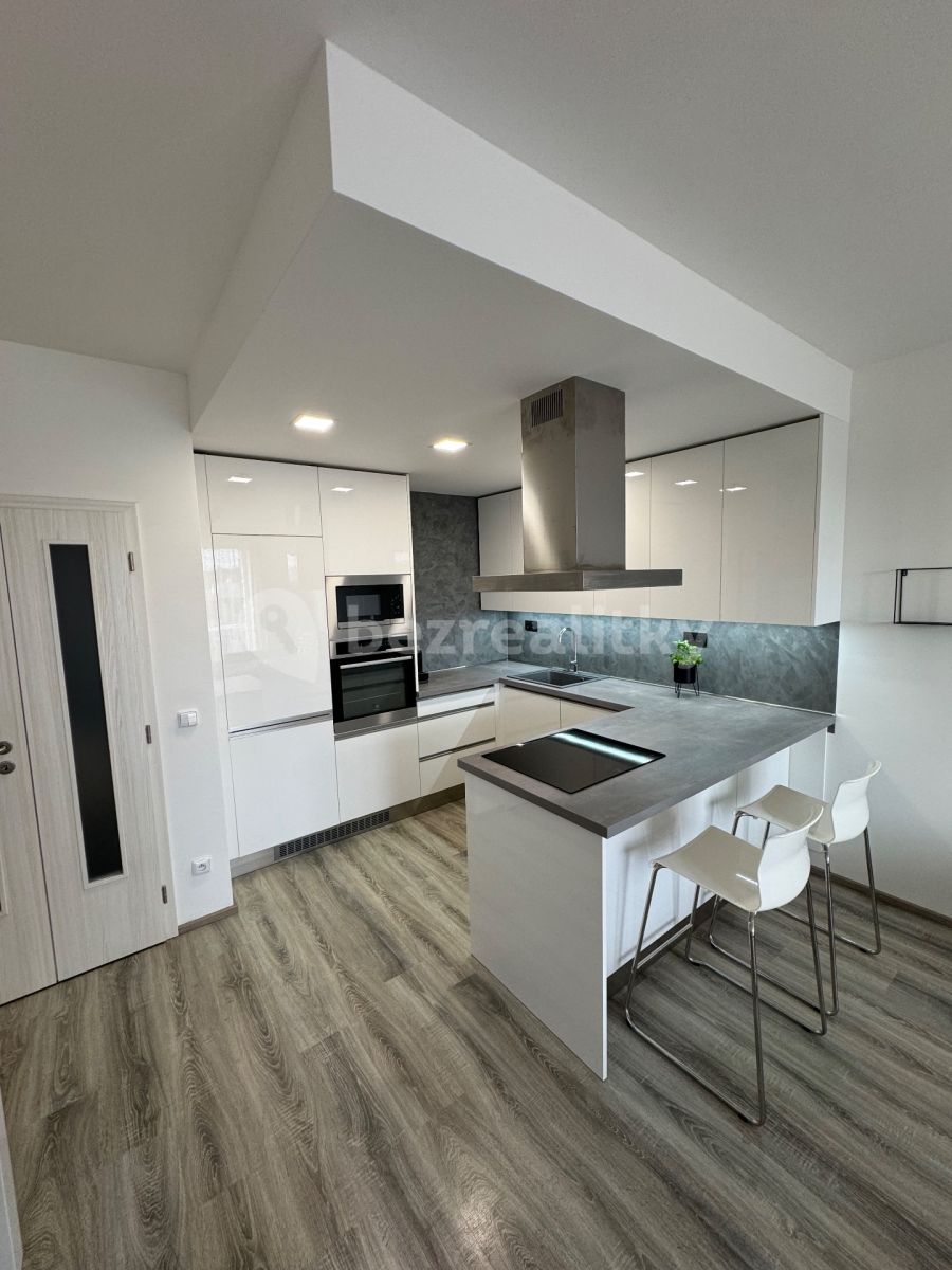 Pronájem bytu 2+kk 65 m²