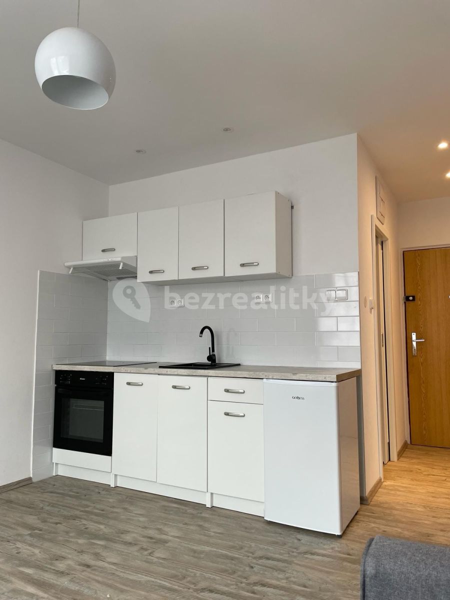 Pronájem bytu 2+kk 35 m²