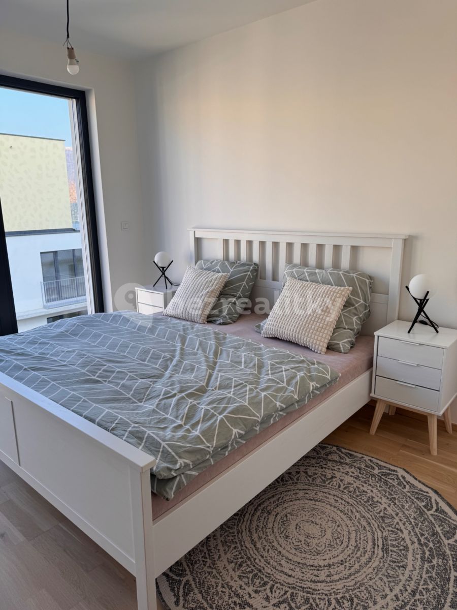 Pronájem bytu 2+kk 52 m² — photo 3