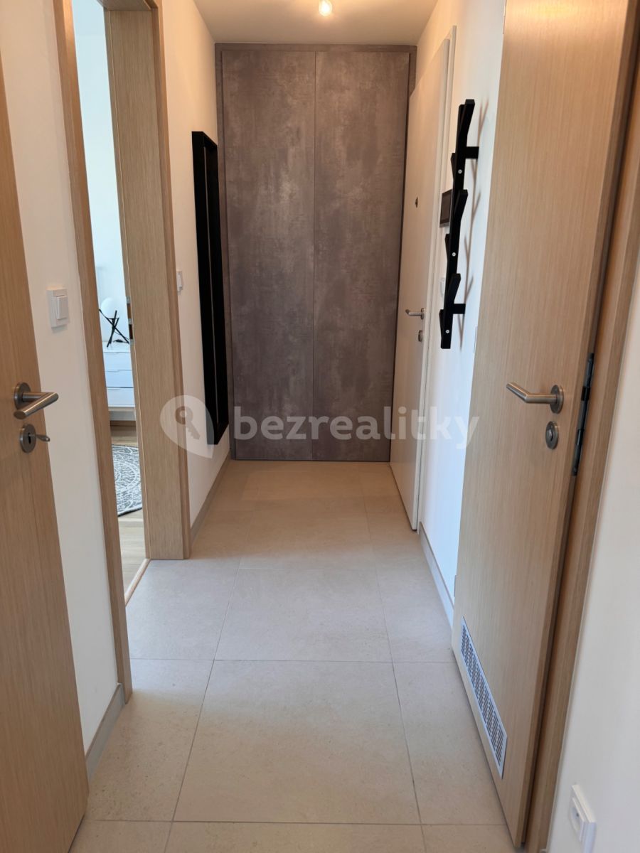 Pronájem bytu 2+kk 52 m² — photo 5