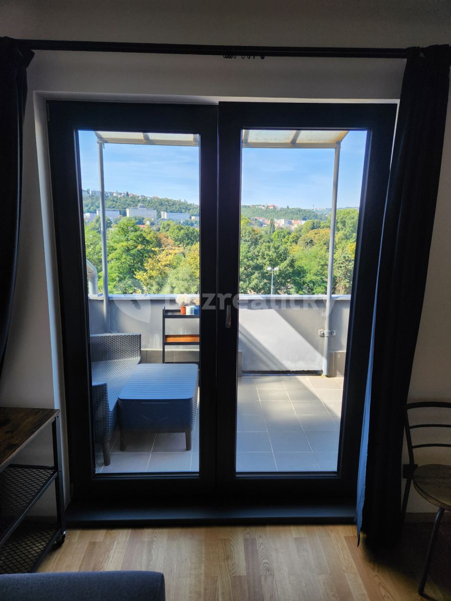 Pronájem bytu 1+1 28 m² — photo 4