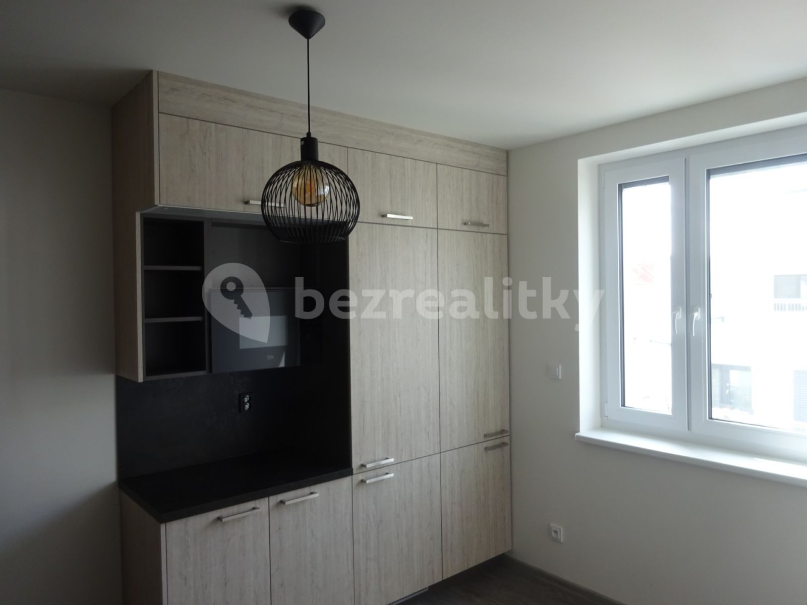 Pronájem bytu 1+kk 28 m², Veselí nad Moravou – náhled fotky 11