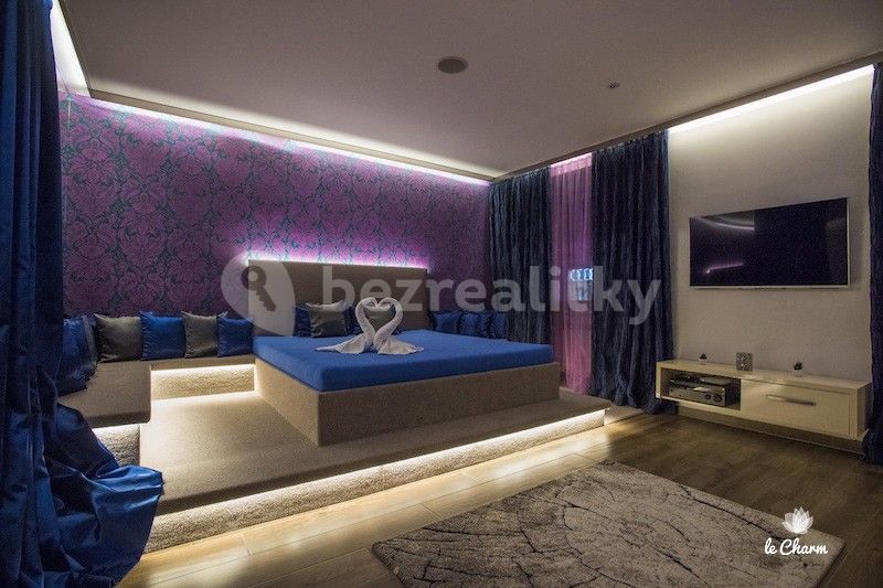 Pronájem nebytového prostoru 99 m² — photo 2