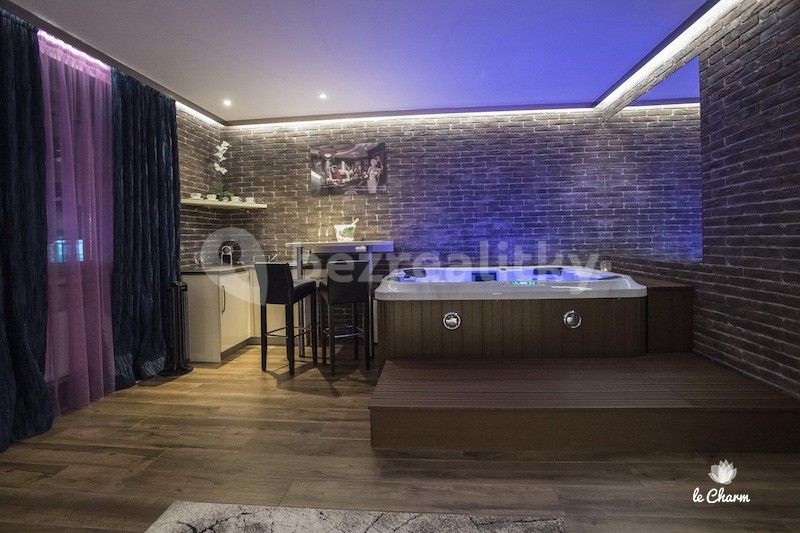 Pronájem nebytového prostoru 99 m² — photo 4