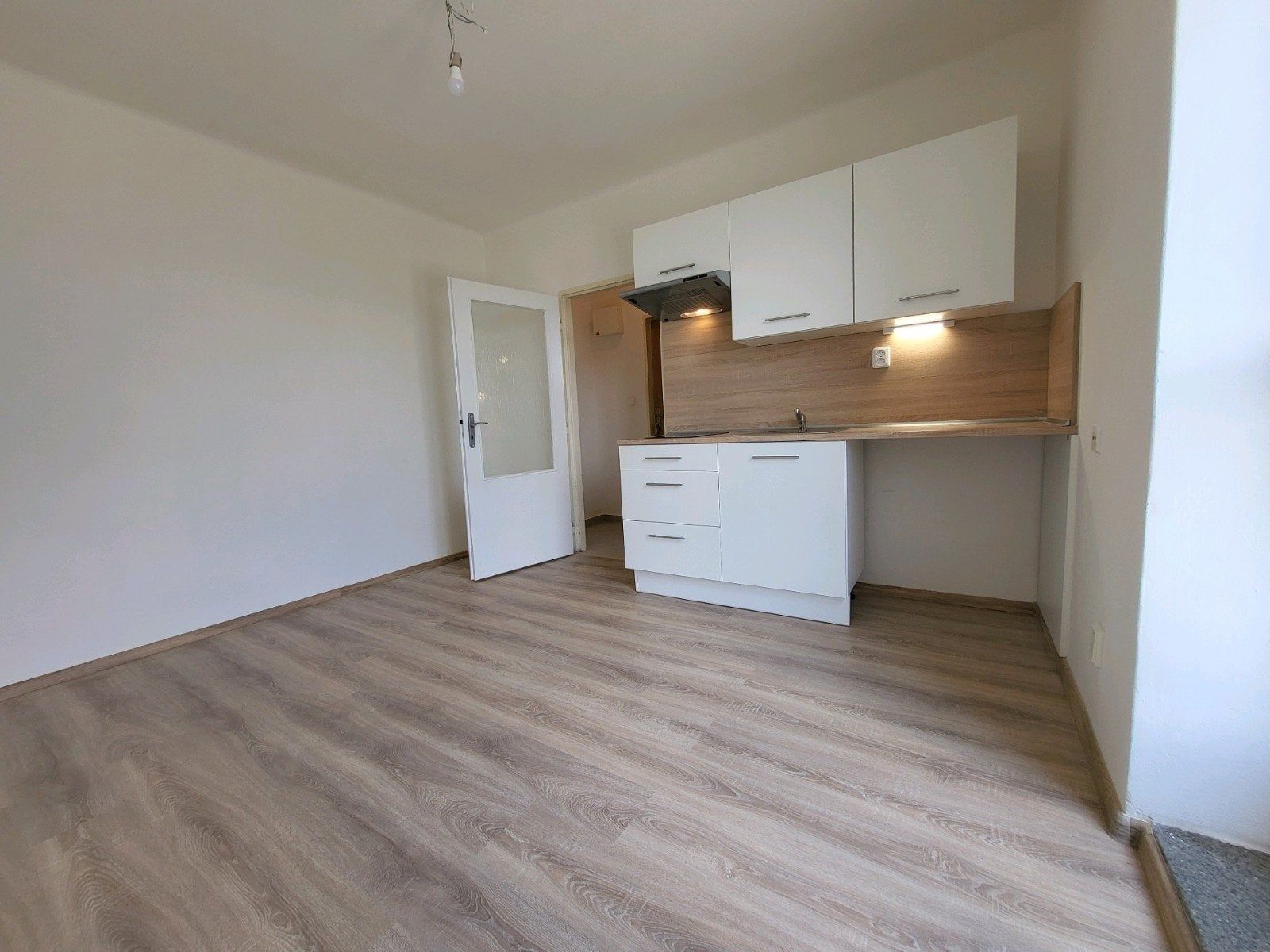 Pronájem bytu 1+kk 40 m², Havířov – náhled fotky 8