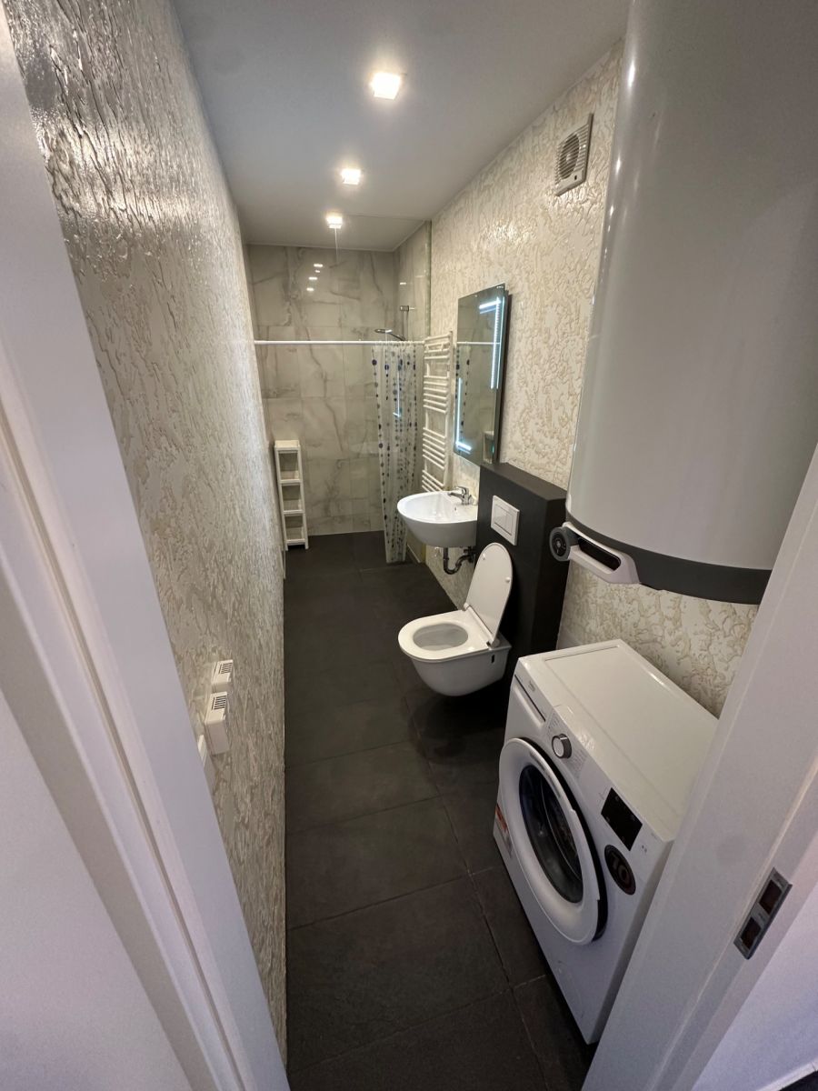 Pronájem bytu 2+kk 85 m², Praha – náhled fotky 8