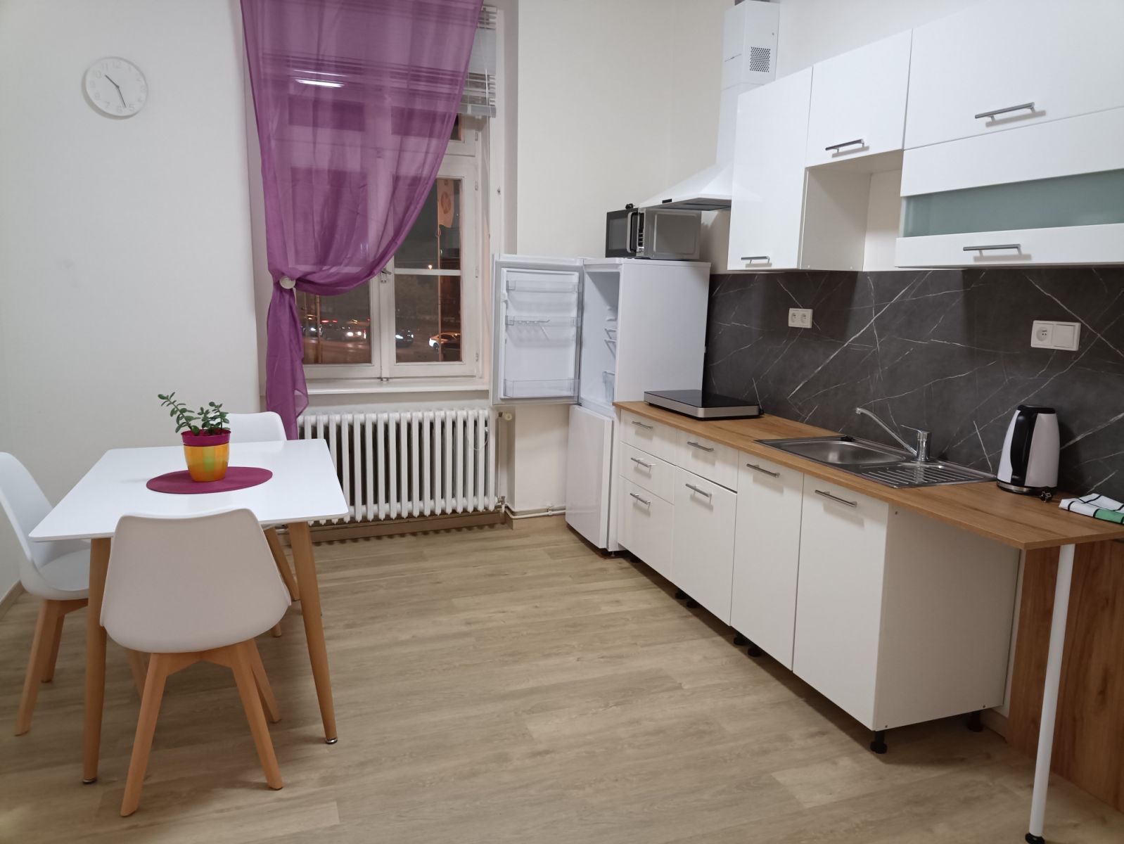 Sokolovská, Praha - Karlín – fotografie 2