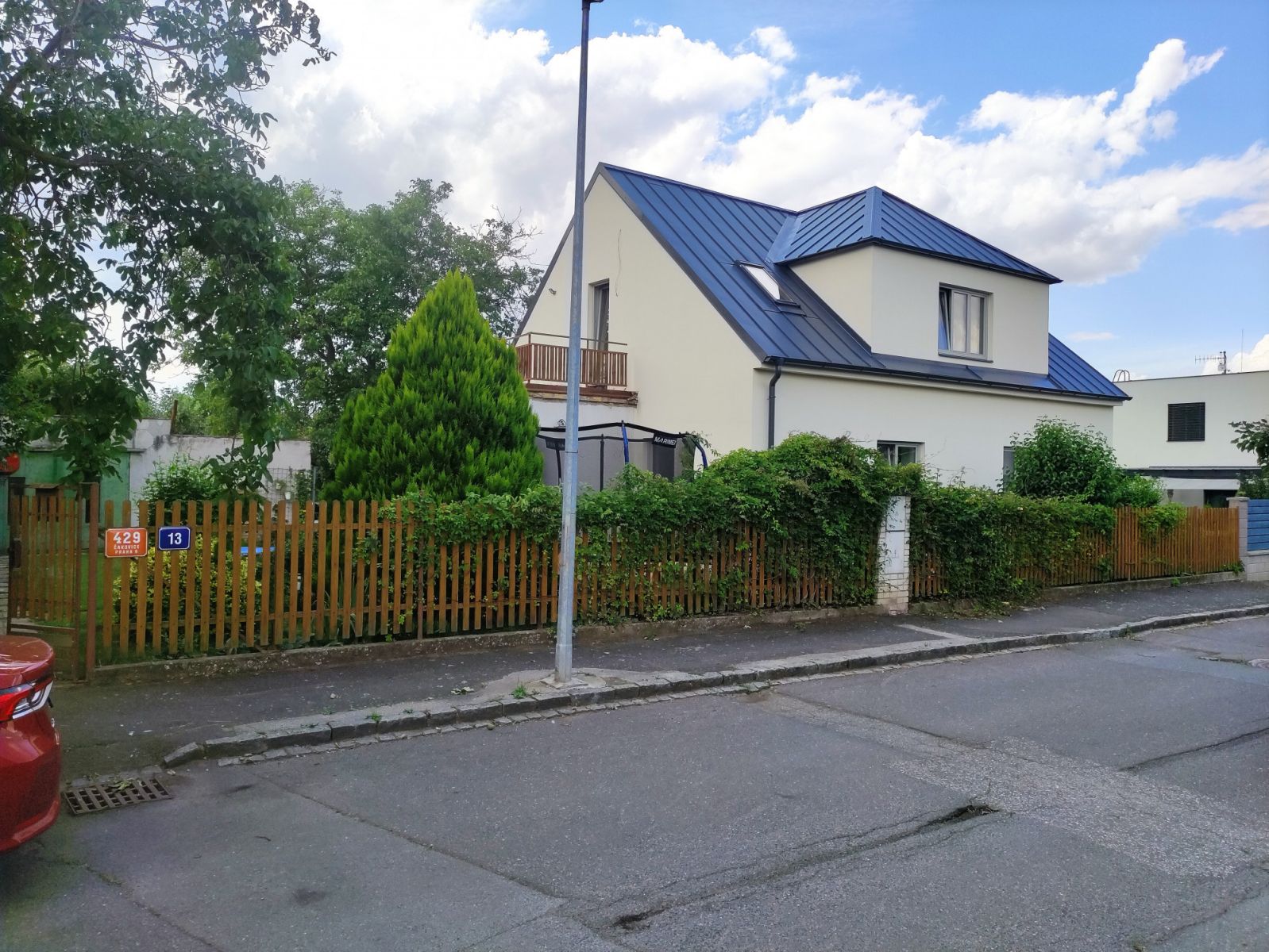 Pronájem bytu  65 m² — photo 2