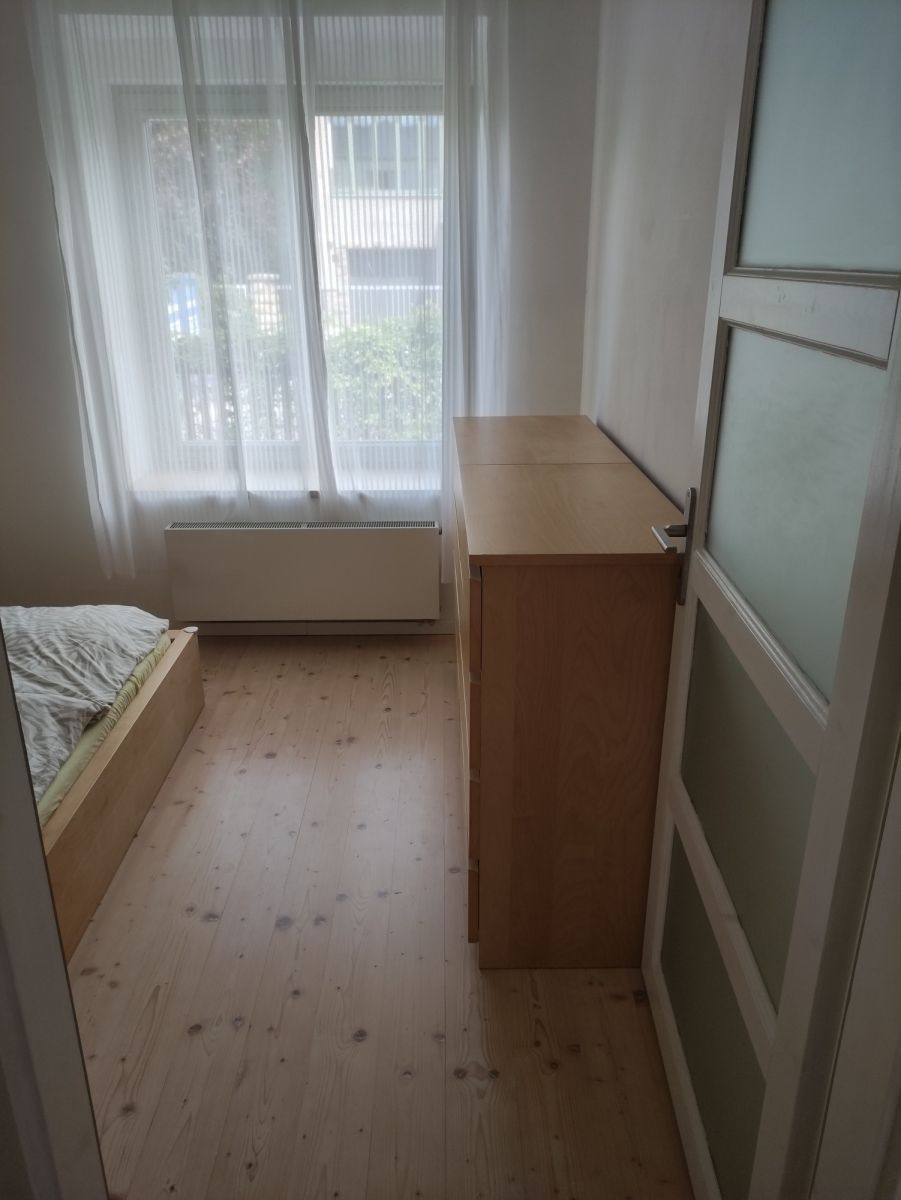 Pronájem bytu  65 m² — photo 4